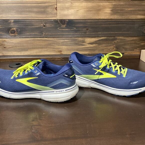 Brooks Ghost 15 Running Walking Tennis Athletic Shoes Size 12 main image 4